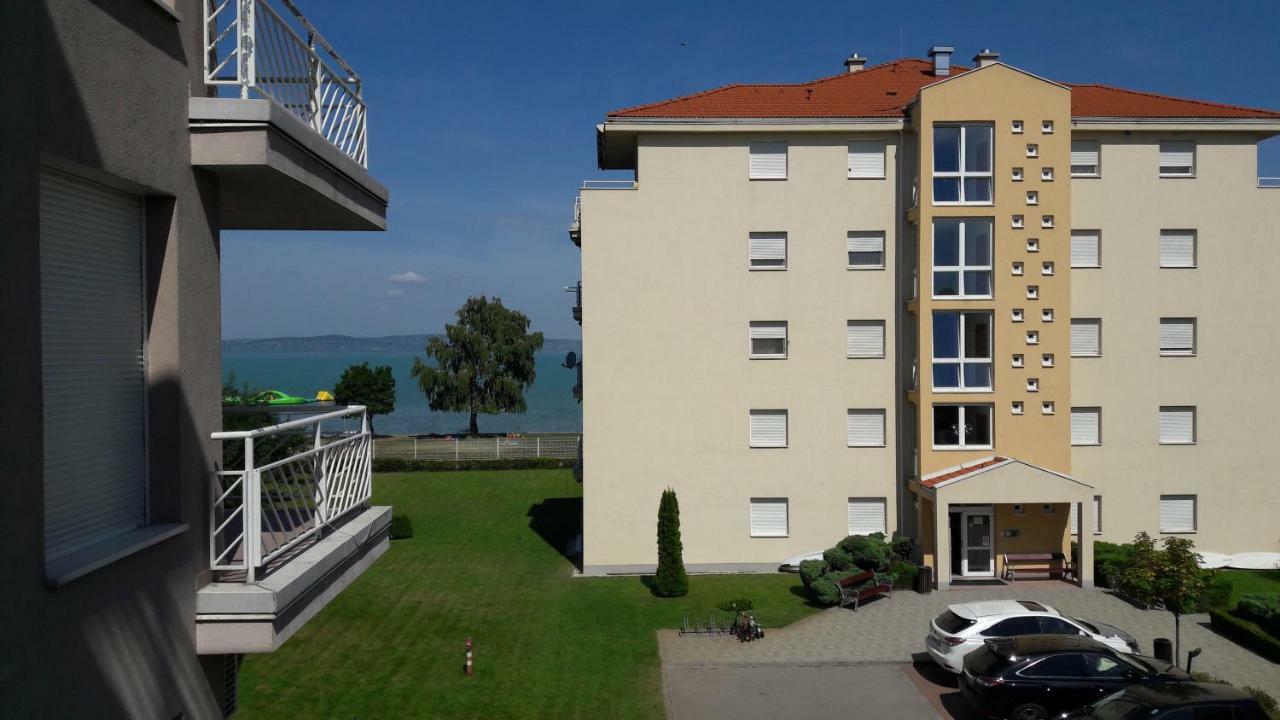 Siofoki Vizparti Nyaralo - Lakeside Apartment 외부 사진